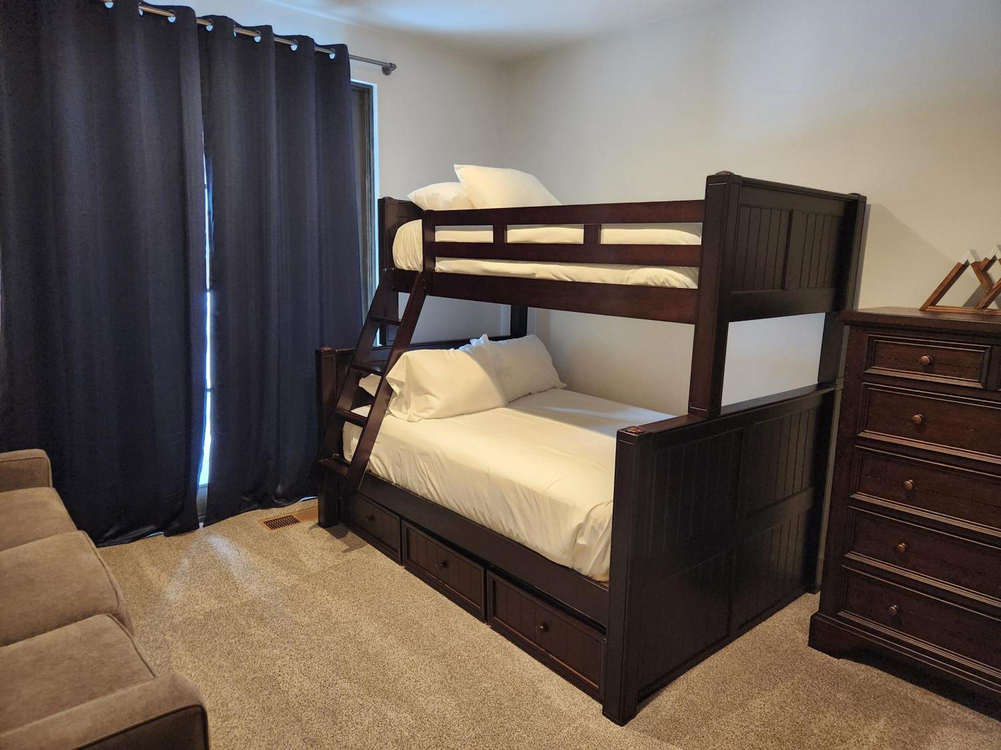 Snowcreek Vacation 4*